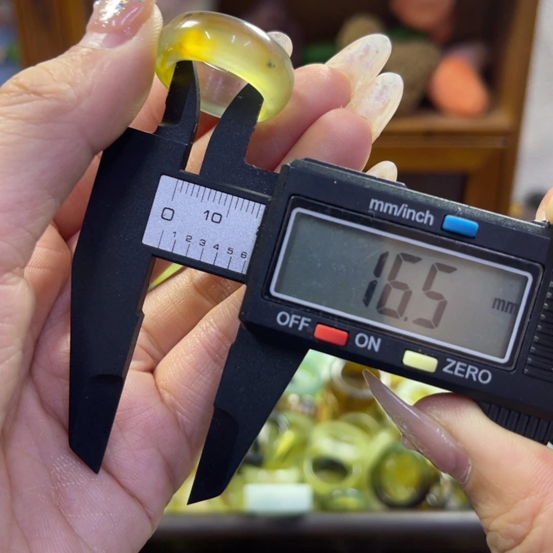 蛇纹石玉未镶嵌手镯瑕疵209