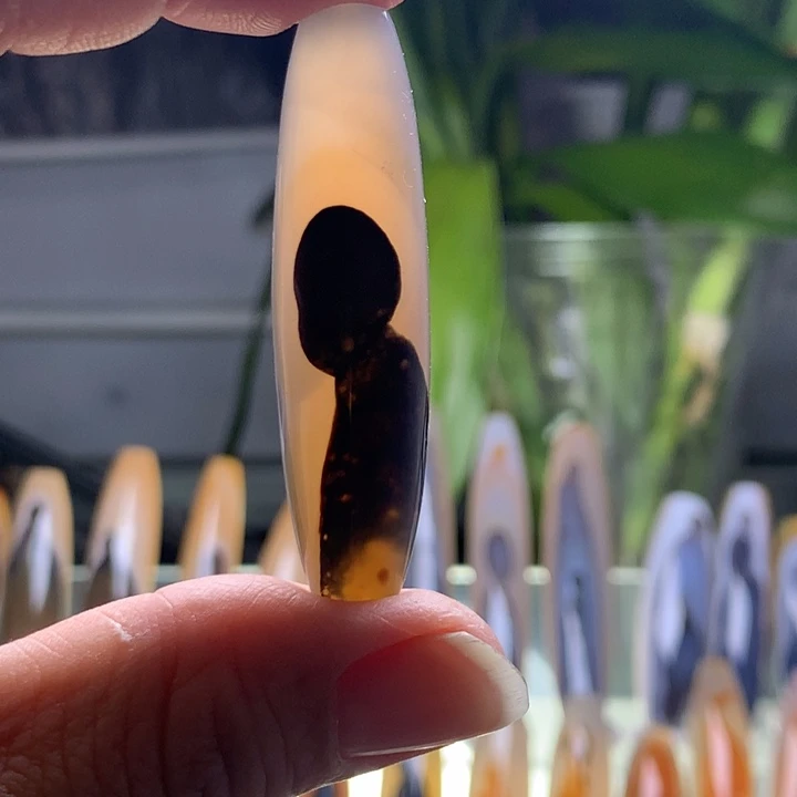 未镶嵌玛瑙/玉髓珠宝半成品41