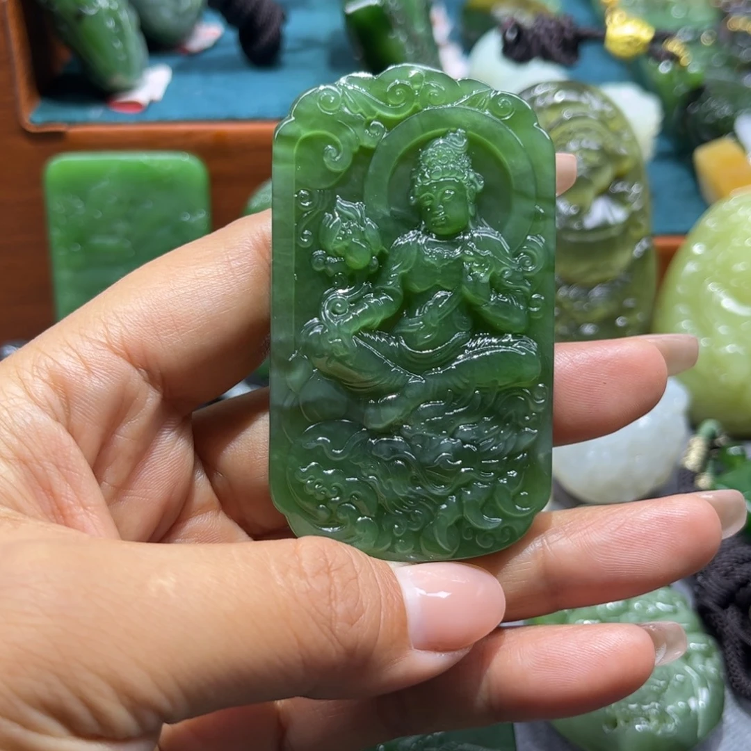 颈饰未镶嵌和田玉
