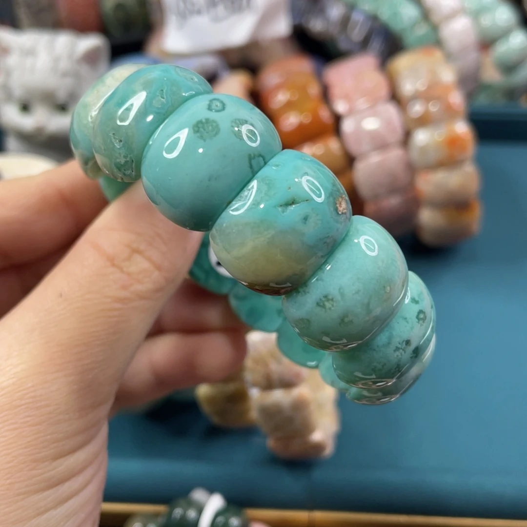 未镶嵌手镯硅化玉