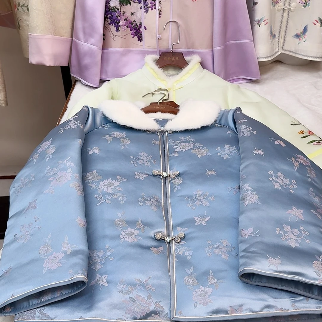 刺绣真丝蓝色 羽绒服 一物一件