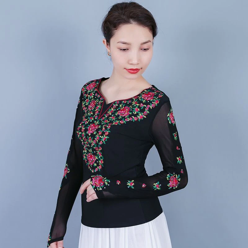 新疆舞蹈服装绣花练功服女夏季民族风广场舞维吾尔族套指舞蹈上衣