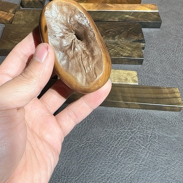 ****护阴沉木直播间一物一拍截图