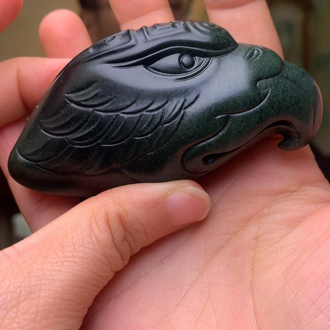 和田玉未镶嵌把件