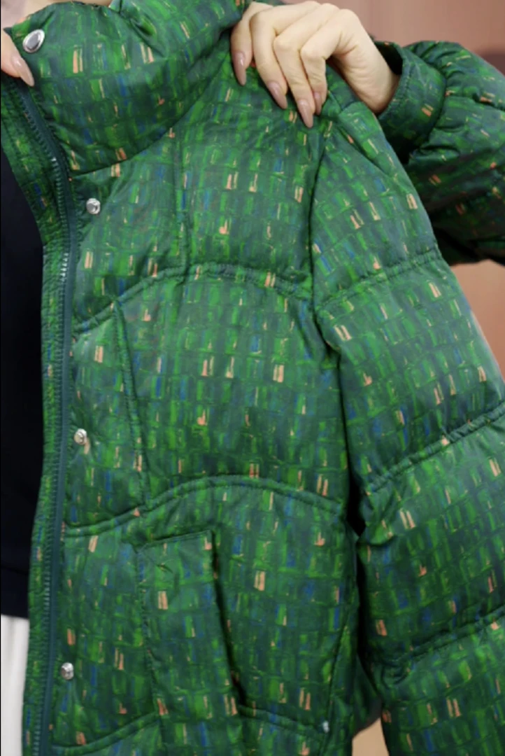 绿野仙踪2025杭州原版正品保暖气质减龄修身羽绒服ZF-R023