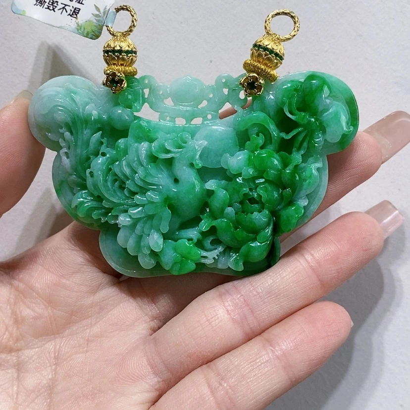 【闪购商品】翡翠未镶嵌颈饰