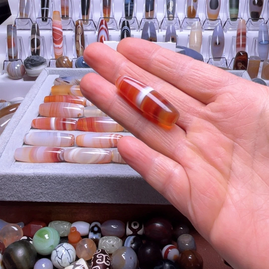 玛瑙/玉髓颈饰合金