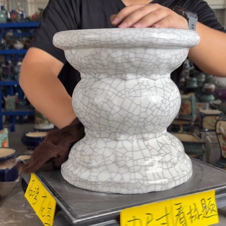 。一风堂石湾花盆 微瑕 黑点 缩釉 面宽23高24