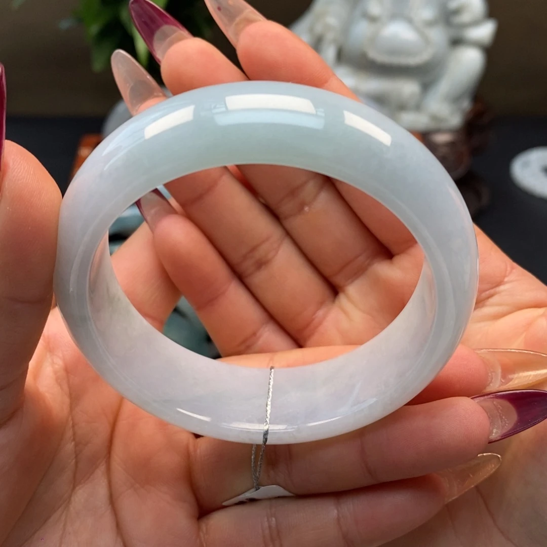 翡翠手镯未镶嵌天然