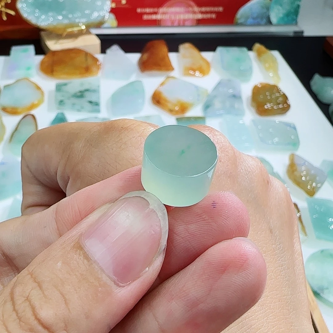 定制翡翠未镶嵌翡翠定制
