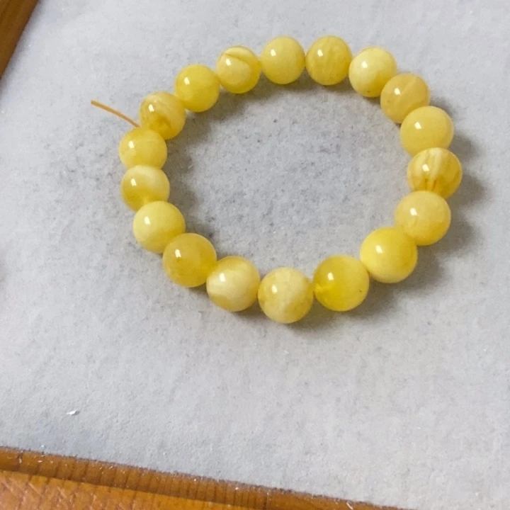 蜜蜡裸石未镶嵌串