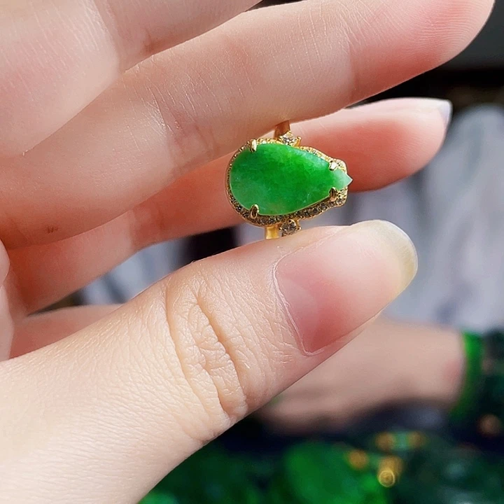 翡翠银S925镶嵌颈饰多样性