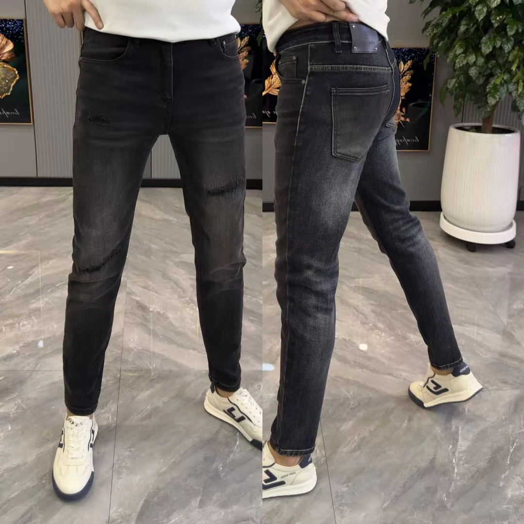 2025新款男士牛仔裤秋季款时尚破洞补丁长裤高品质修身显瘦小脚裤