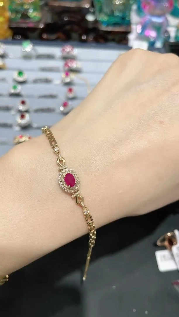 18K金镶嵌天然缅甸红宝石手链