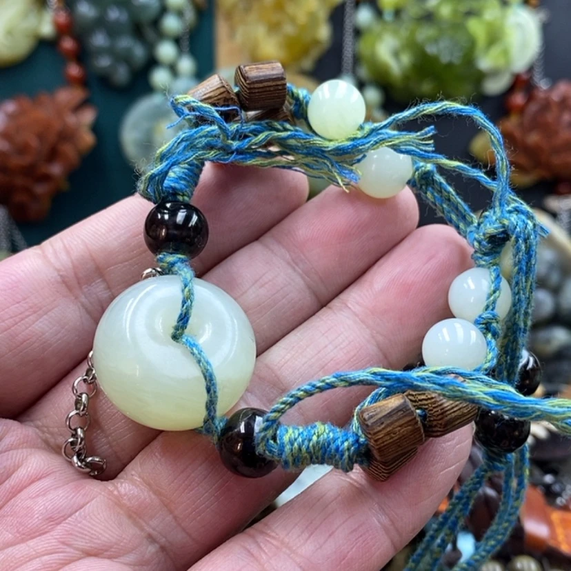 【闪购商品】未镶嵌蛇纹石玉手牌