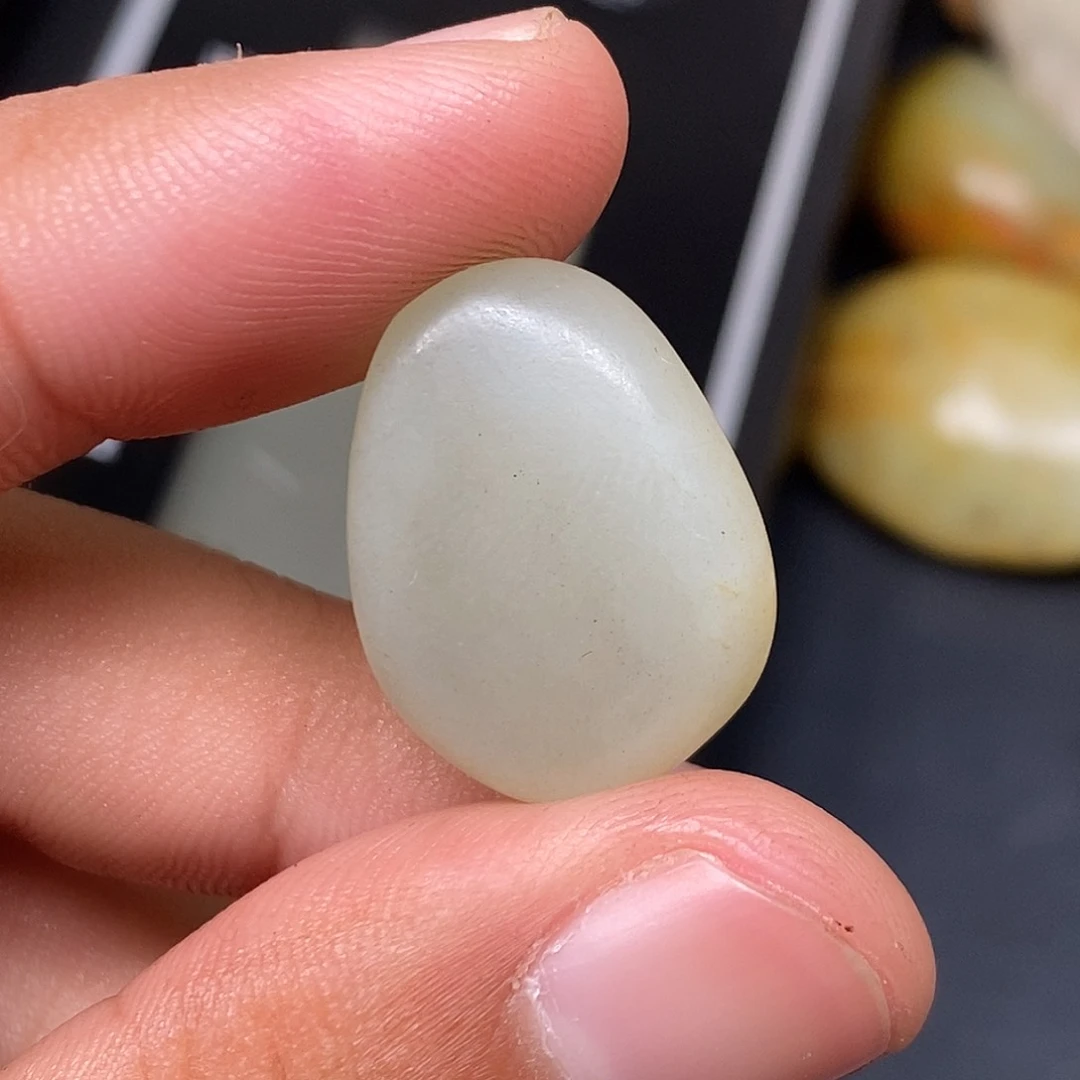 和田玉（糖玉）未镶嵌挂件