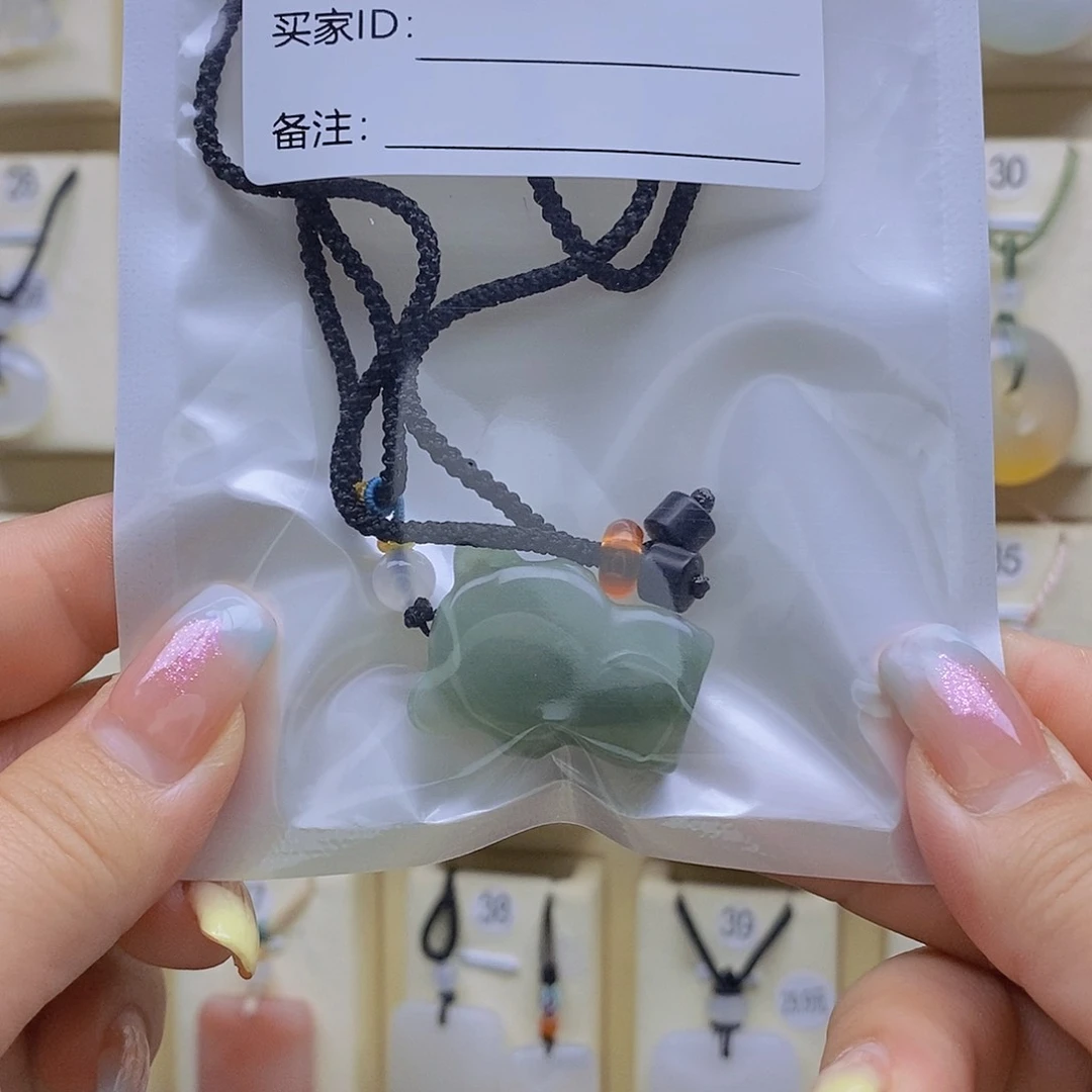 玛瑙/玉髓颈饰合金