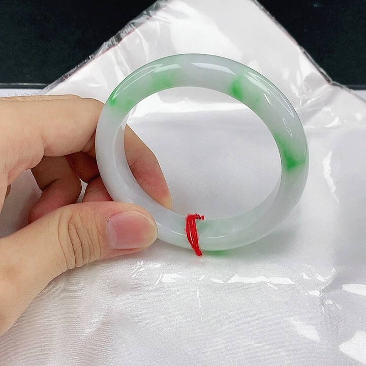 翡翠未镶嵌手镯圈56。58066