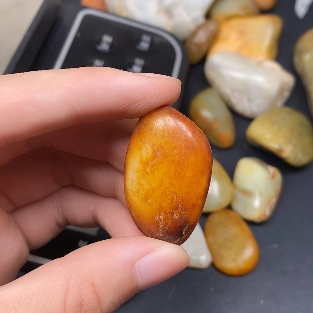 和田玉（糖玉）未镶嵌挂件