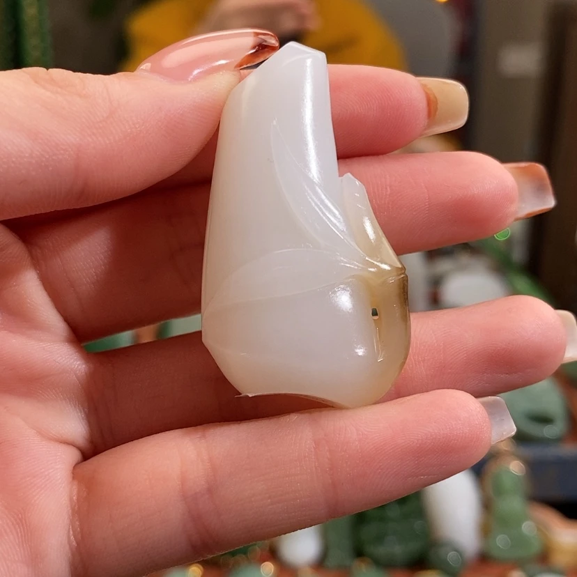 【闪购商品】吊坠(赠链)未镶嵌和田玉