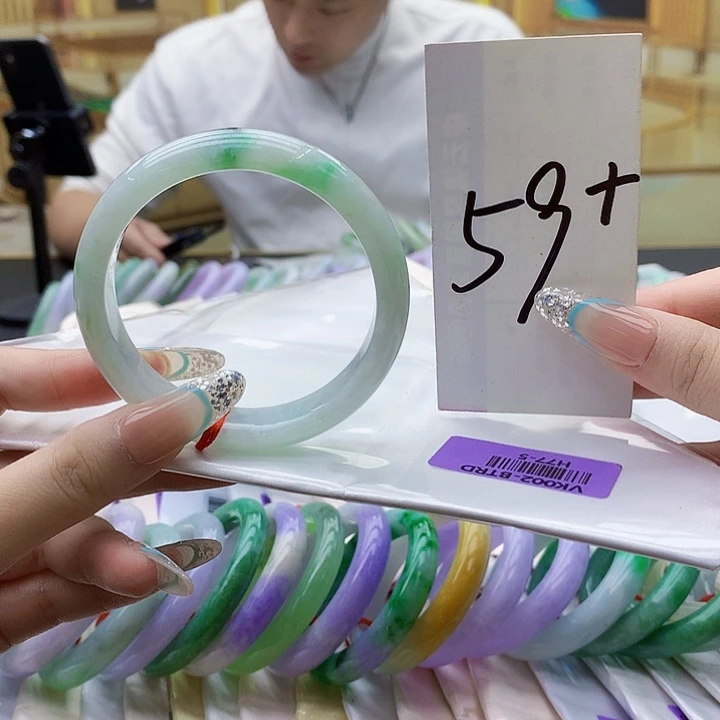 翡翠未镶嵌手镯mk