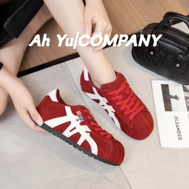 韩版真皮复古丑萌大头面包鞋女板鞋2025秋新款舒适运动休闲德训鞋