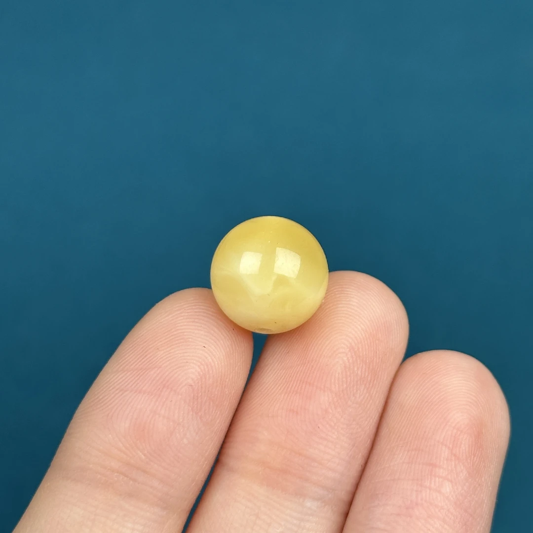 A8044天然原矿蜜蜡 鸡油黄圆珠【微微瑕】12.3mm支持复检假一罚十