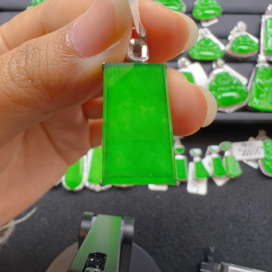 翡翠银S925镶嵌颈饰