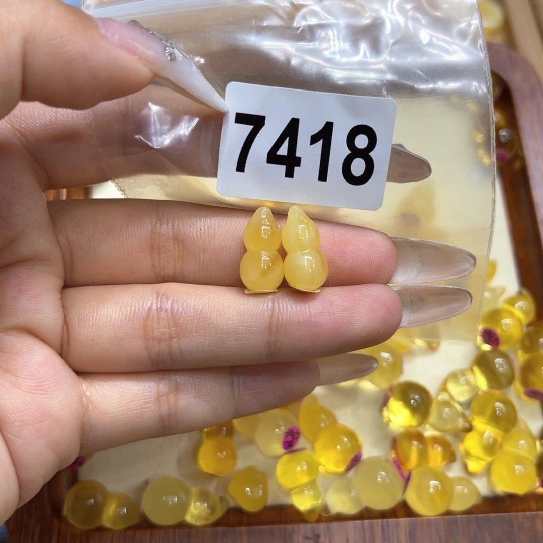 琥珀未镶嵌珠宝奇石
