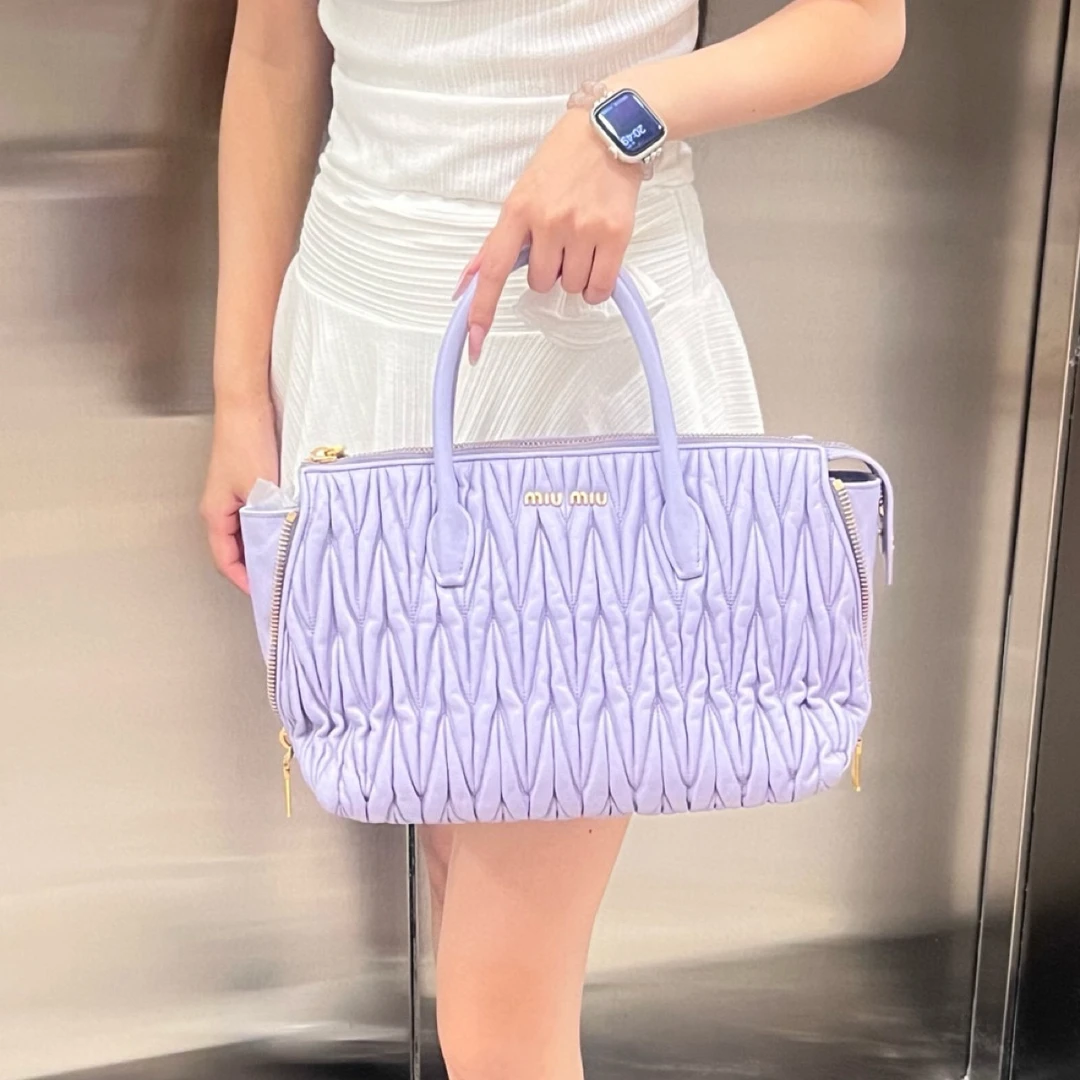 95新 MIU MIU/缪缪 miumiu香芋紫托特手提斜挎包