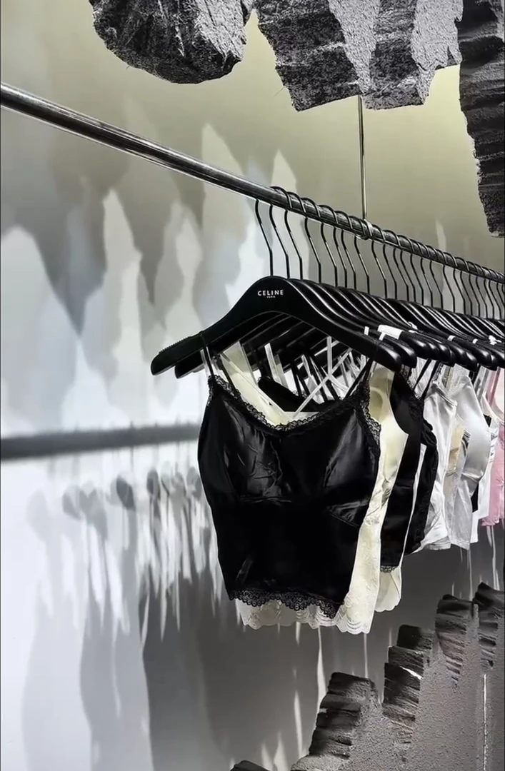 精   百搭气质显瘦上衣简约韩版针织设计感时尚网红