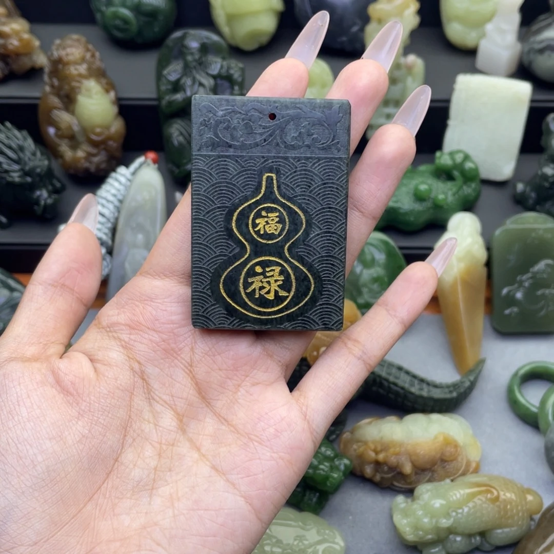 和田玉未镶嵌颈饰