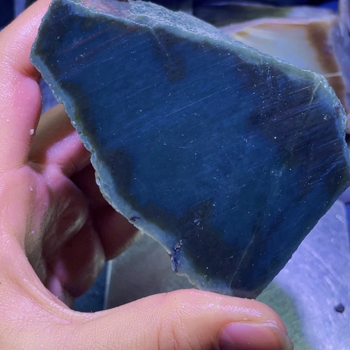 和田玉未镶嵌珠宝半成品