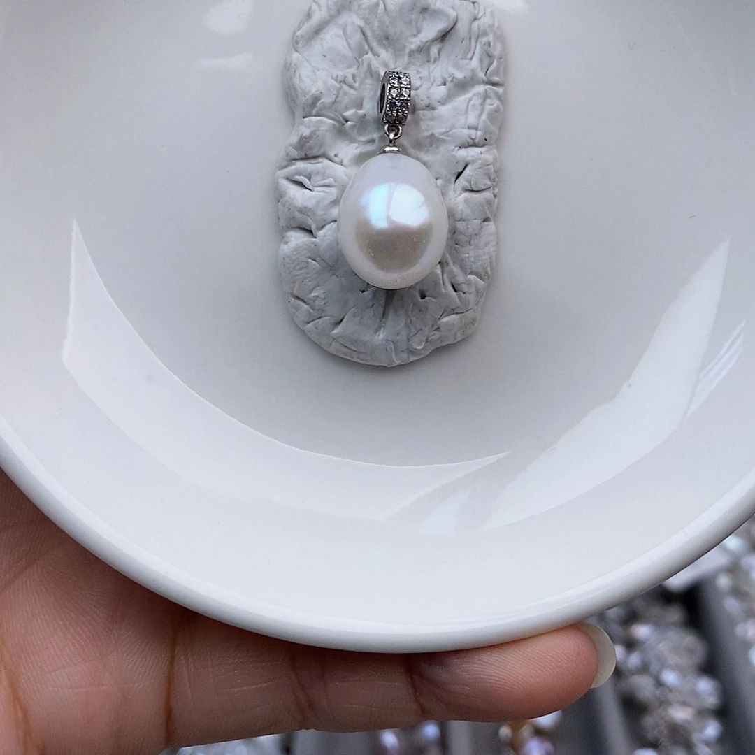 银S925镶嵌淡水珍珠颈饰