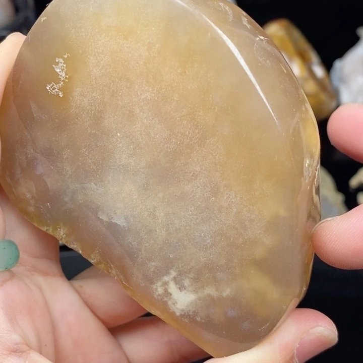 未镶嵌手镯(圆镯)硅化玉