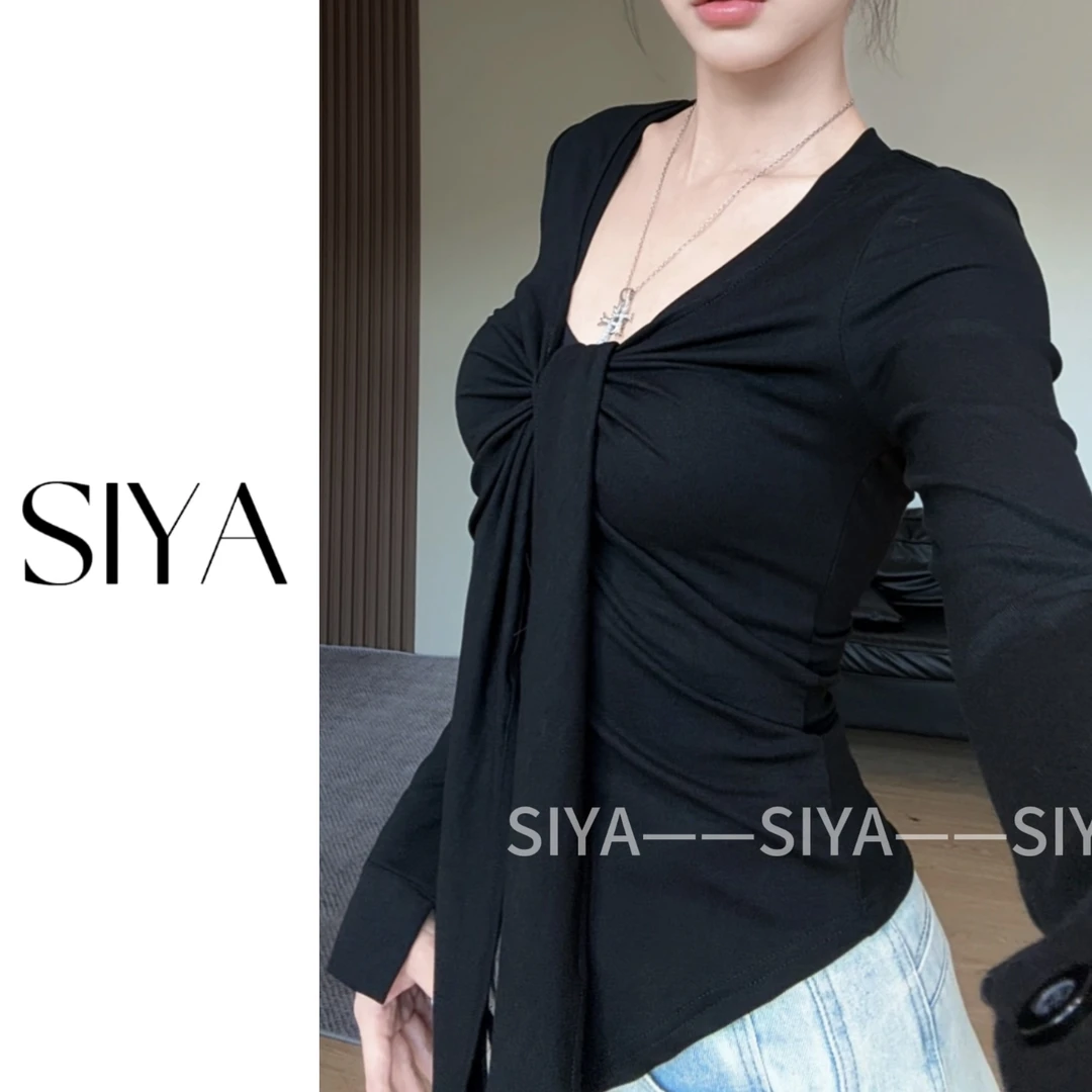 【SIYA】v领扭结长袖t恤女早秋新款独特别致褶皱收腰显瘦不规则上衣