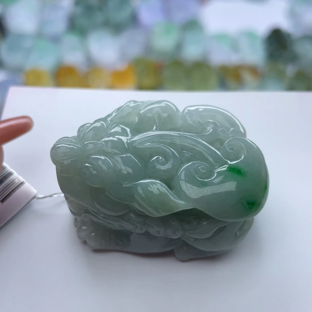 翡翠颈饰未镶嵌貔貅