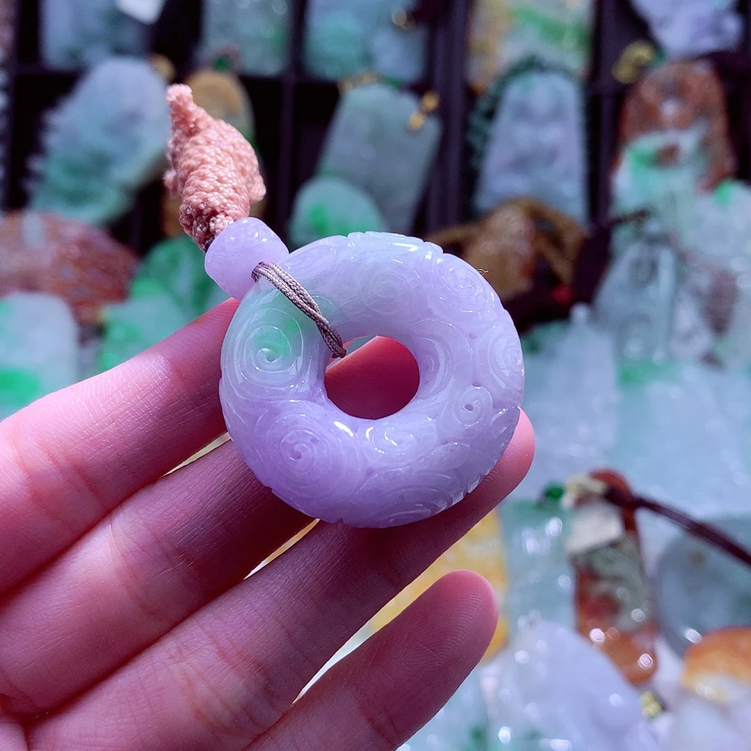 颈饰未镶嵌翡翠正天然