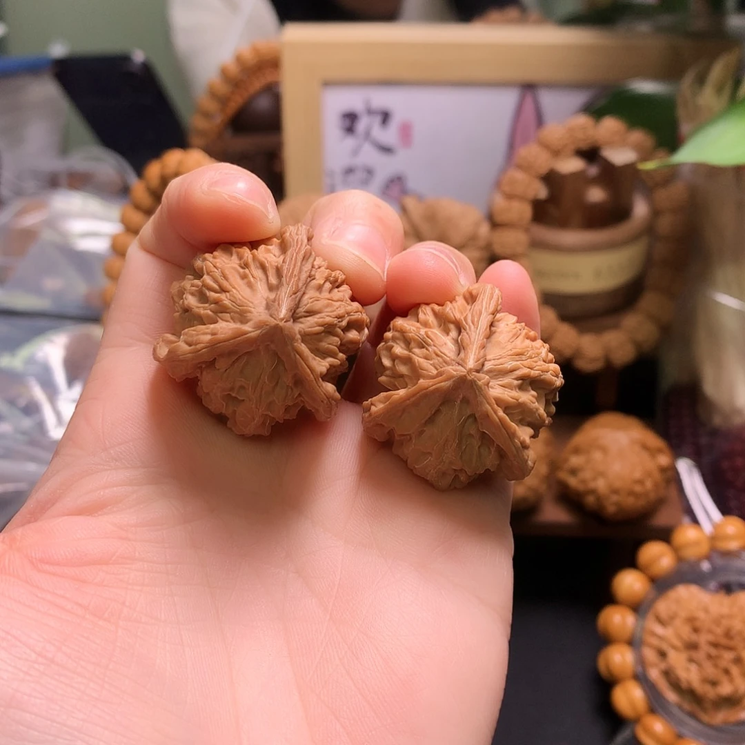 文玩核桃吊坠盘山奔