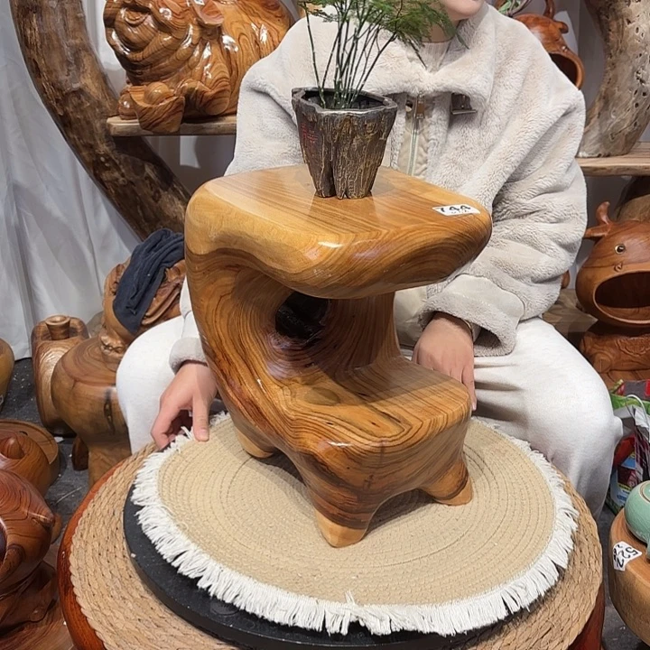 香樟木香樟木根雕凳子一物一拍编号744长29宽24高35