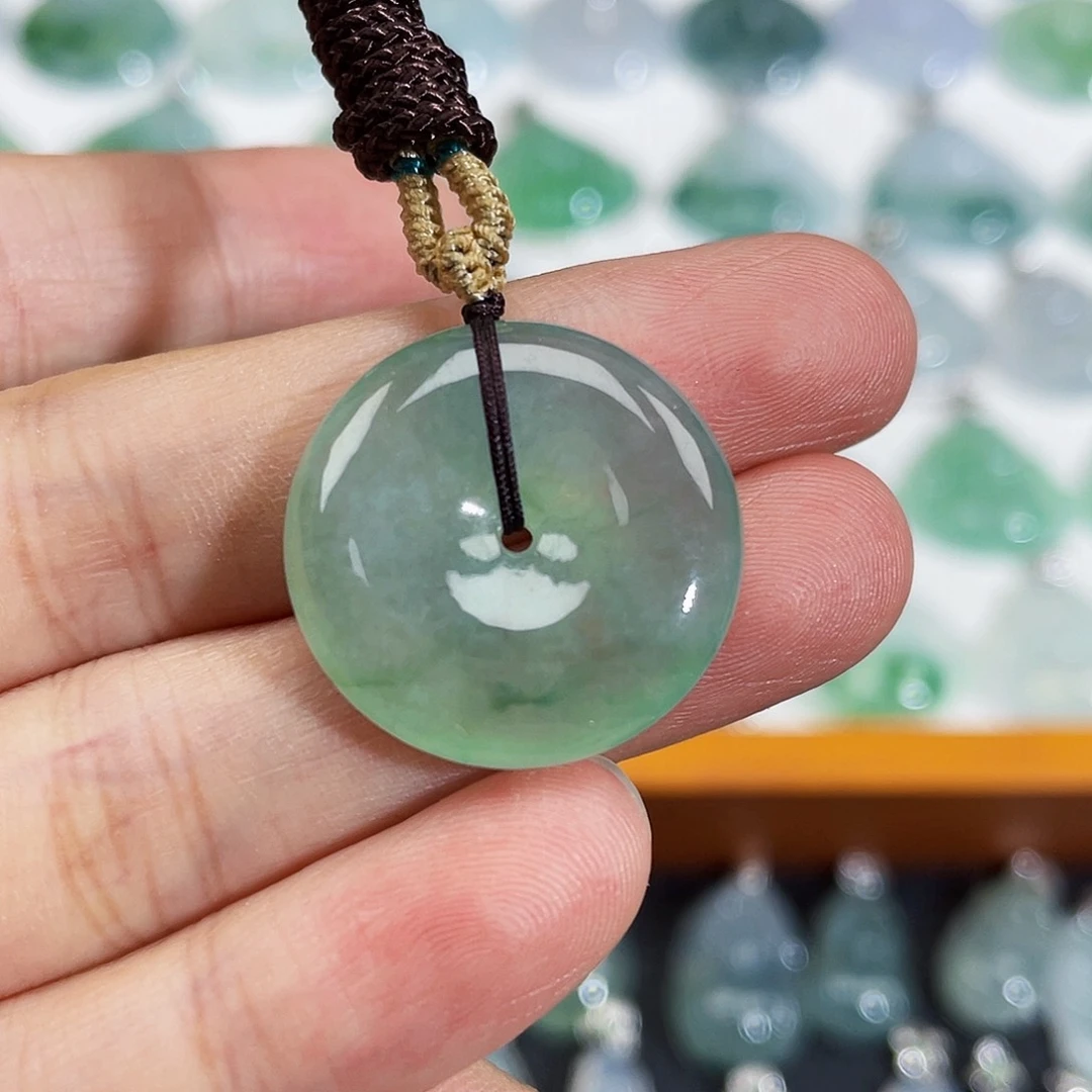 翡翠未镶嵌颈饰吊坠