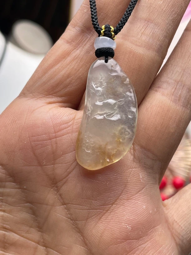 清！天然缅甸翡翠A货冰黄随行鹿