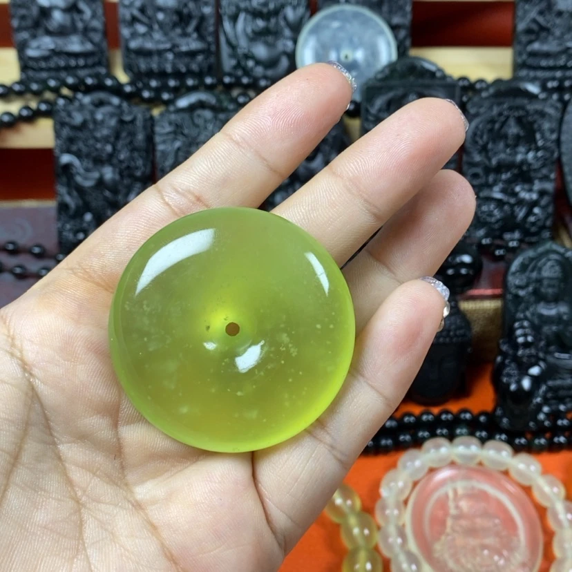 【闪购商品】未镶嵌蛇纹石玉颈饰哎**。
