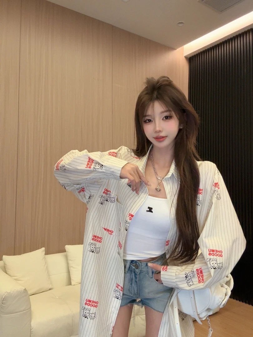 李馨儿【少女和猫】气质休闲百搭宽松韩版洋气秋季格纹长袖衬衫