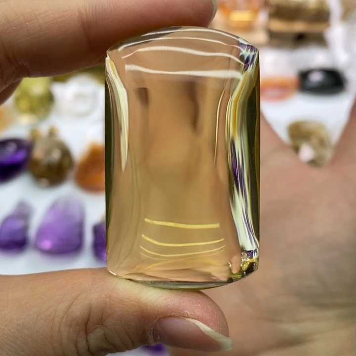 水晶颈饰未镶嵌淡**利定制