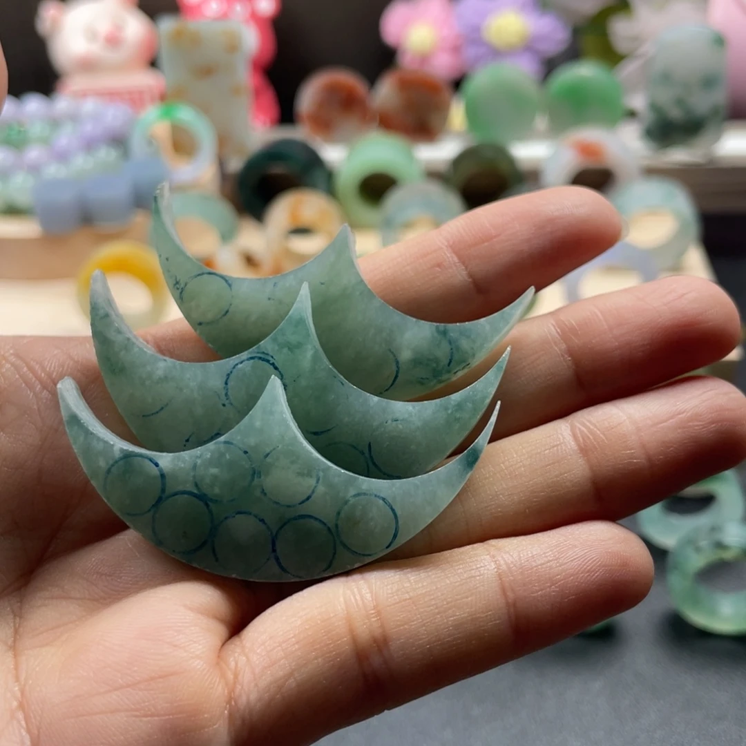 未镶嵌定制翡翠翡翠