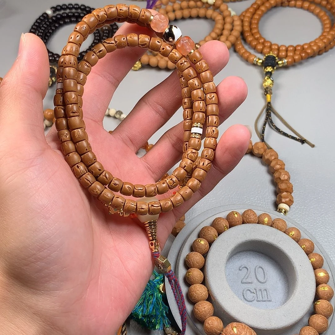 酸****吊坠桃核。。。。。。。。。。