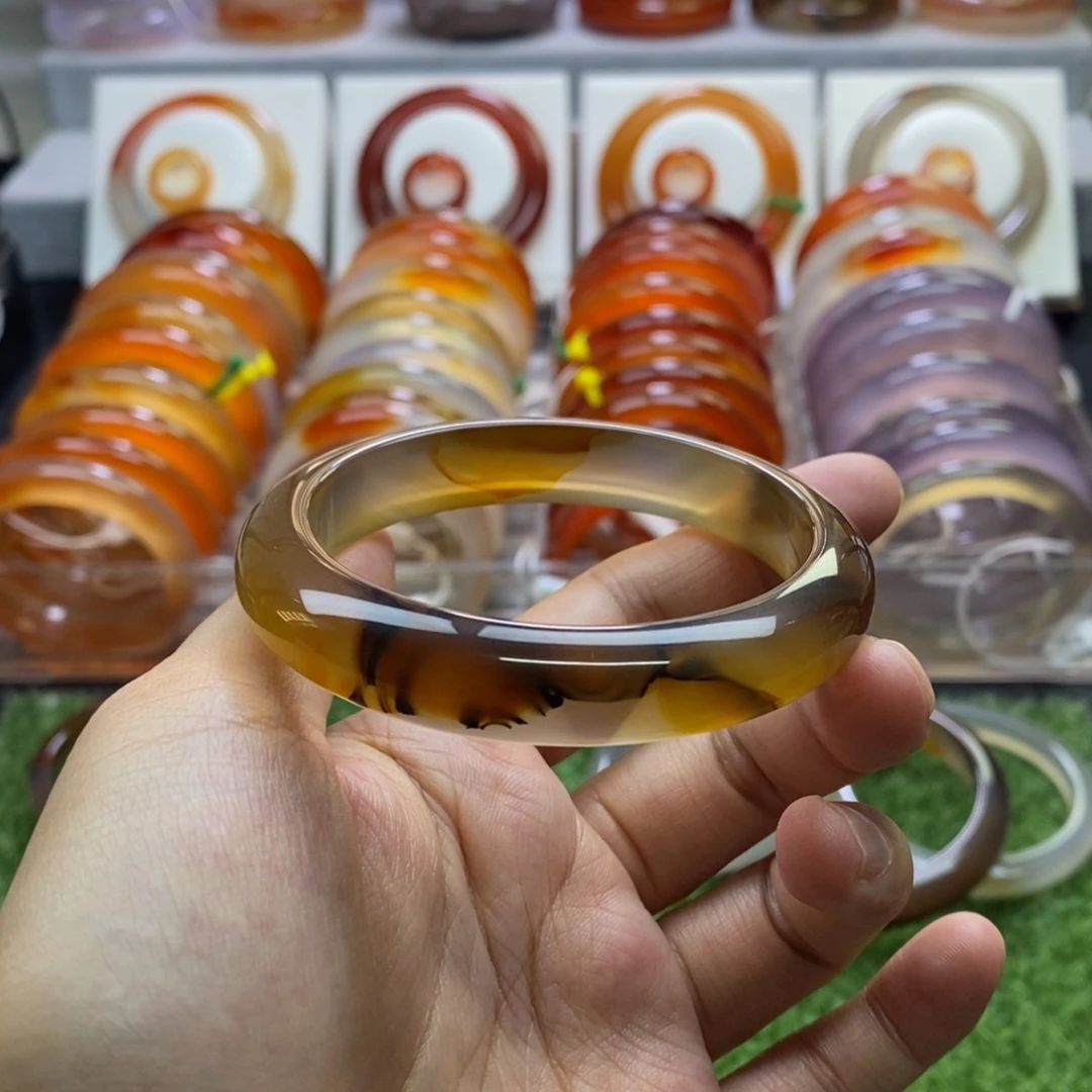 手镯玛瑙/玉髓未镶嵌