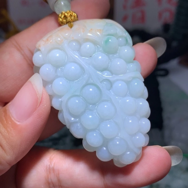 翡翠未镶嵌颈饰保真天然A货翡翠