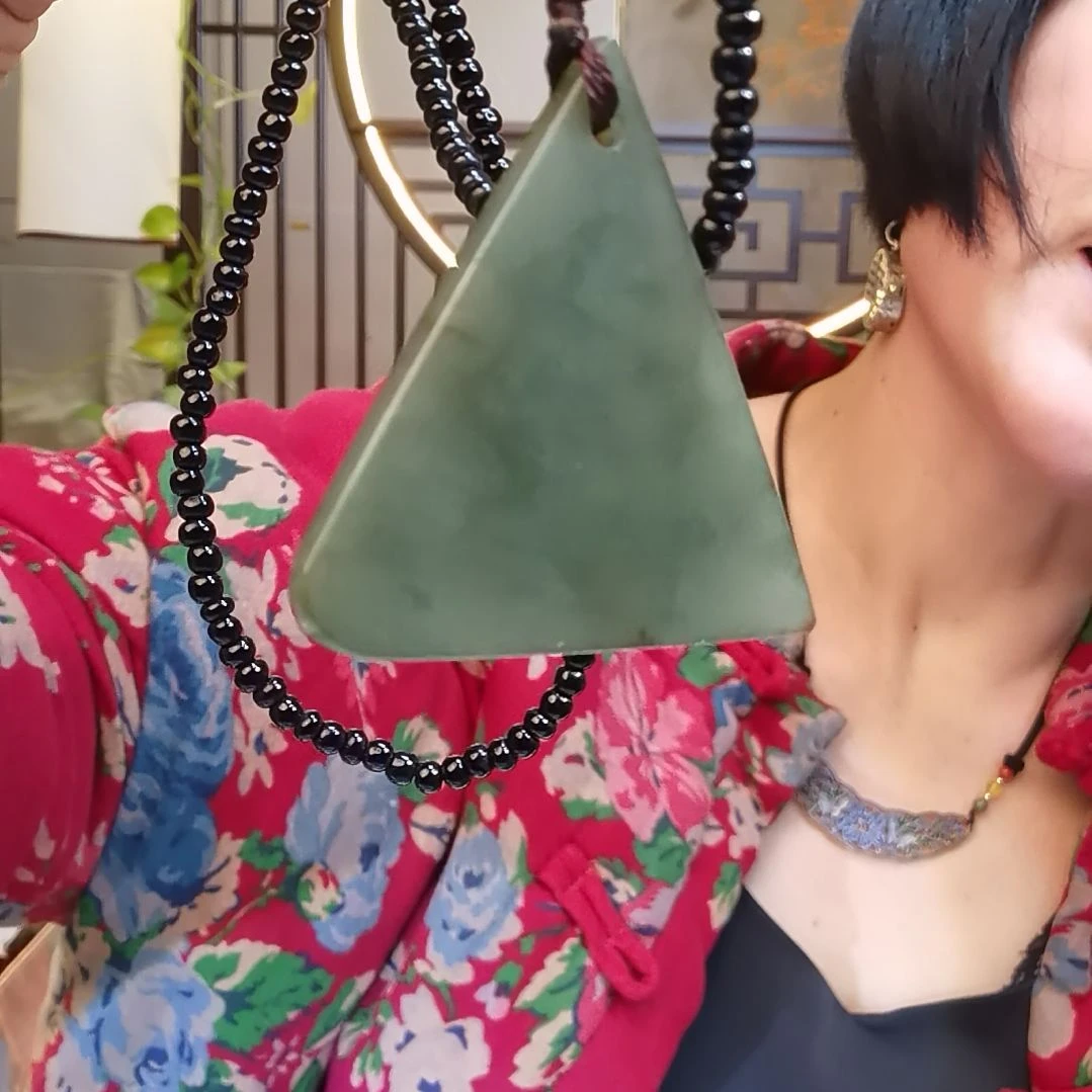 翡翠颈饰未镶嵌！！！